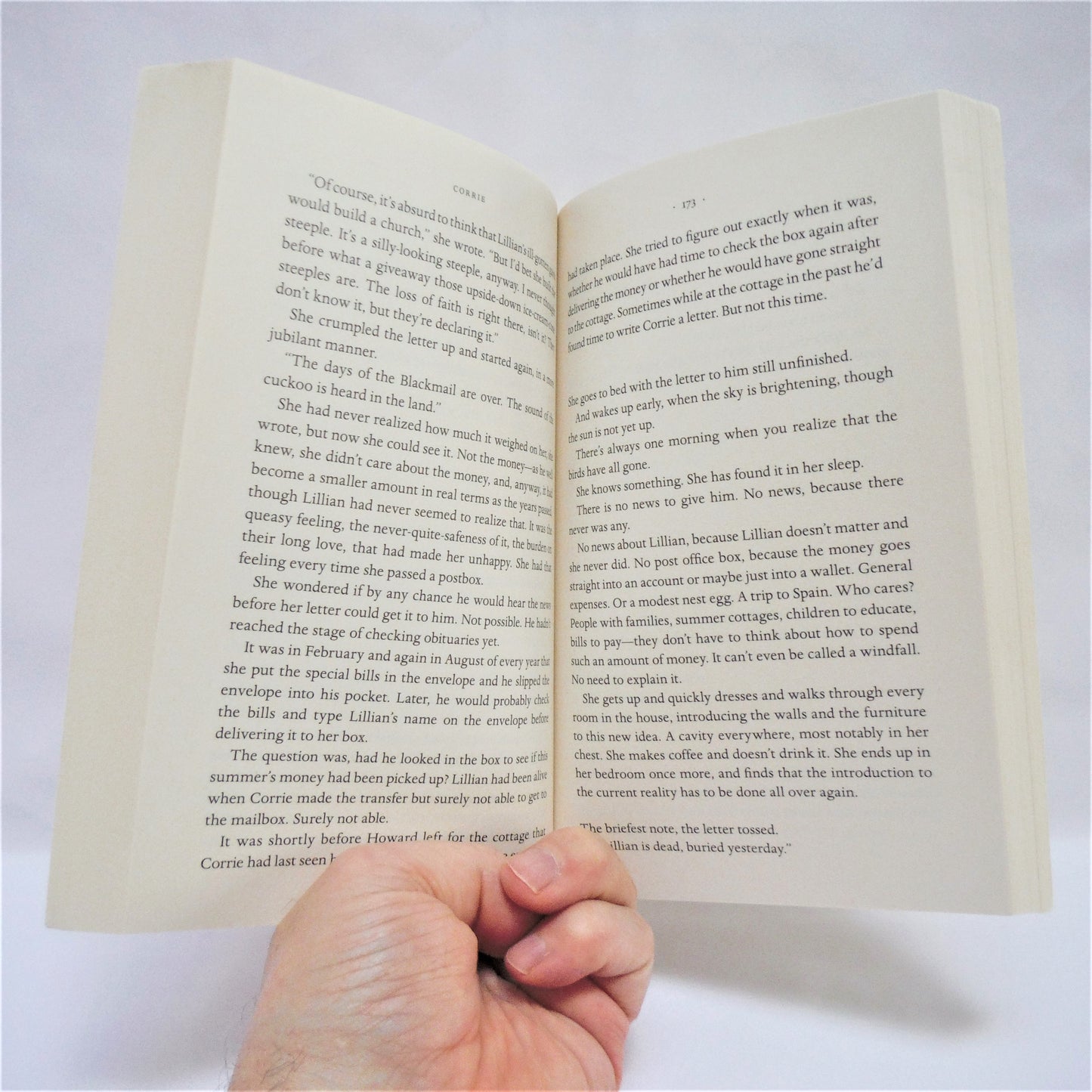 DEAR LIFE, Short Stories by Alice Munro, 2012