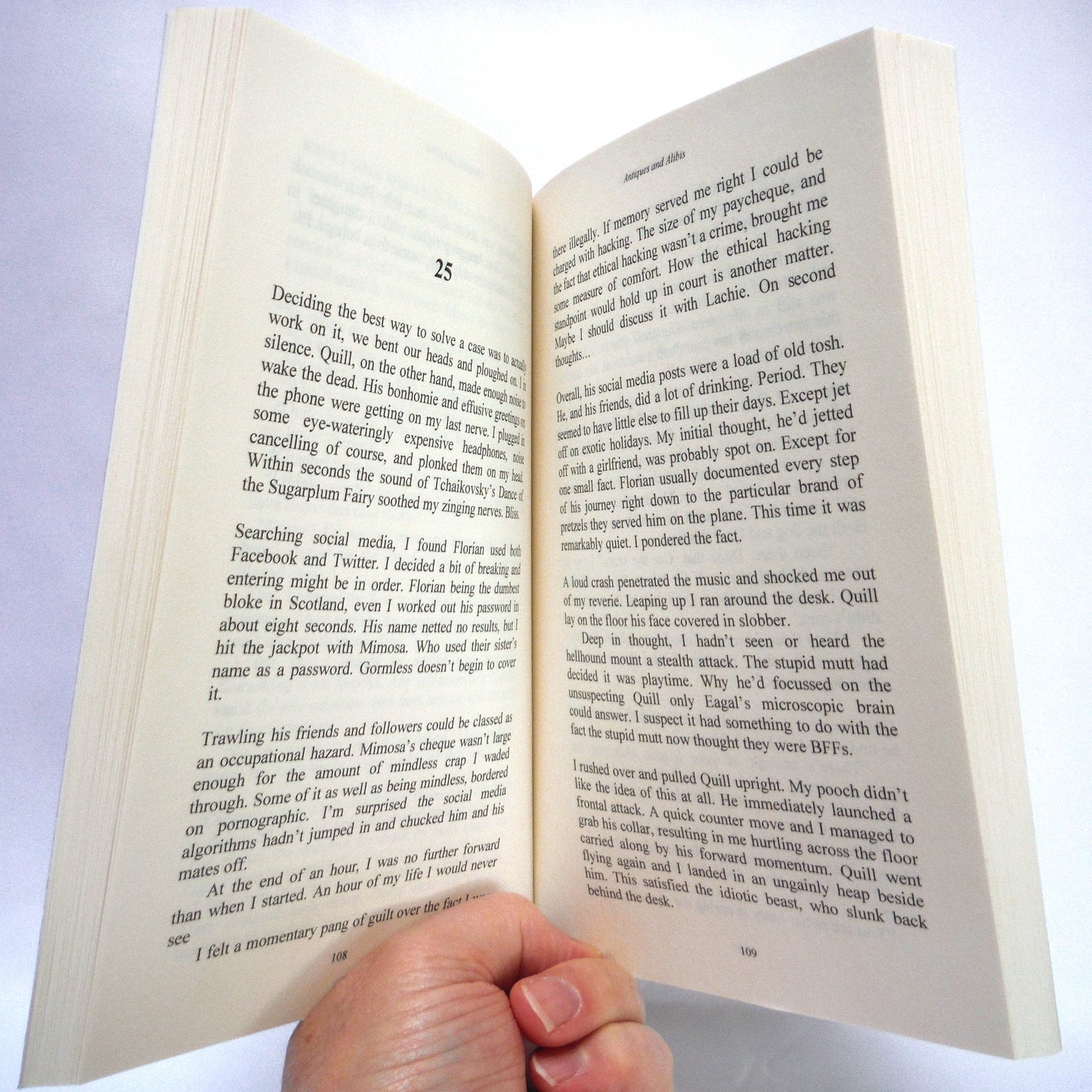 ANTIQUES AND ALIBIS, A Cass Claymore Investigation, by Wendy H. Jones (2018 1st Ed.)