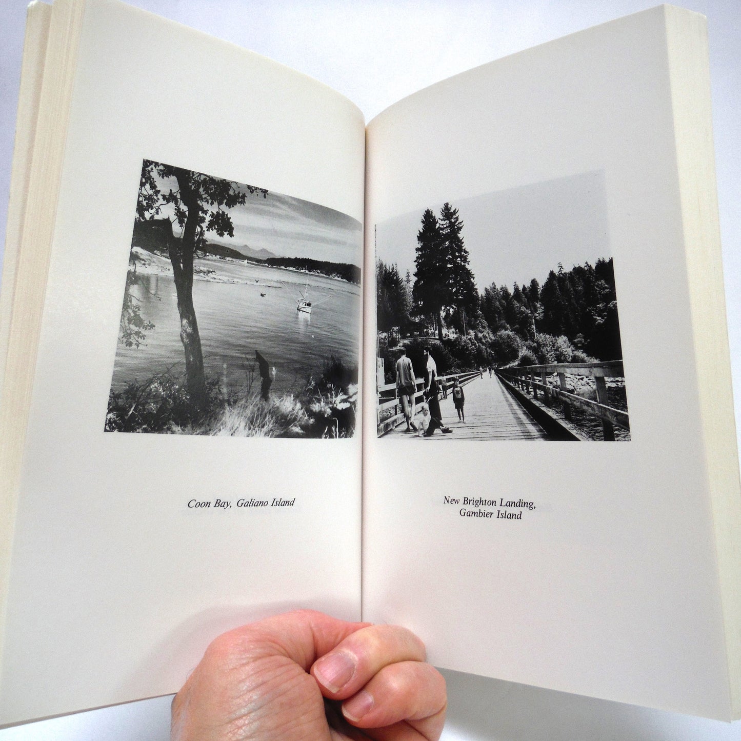 ISLANDS IN TRUST, Short Stories Edited by Arthur Fielding Sweet (1988 1st Ed.)