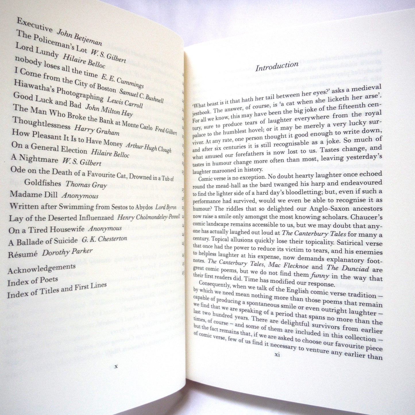 THE FOLIO BOOK OF HUMOROUS VERSE, Selected and Introduced by Edward Leeson, Illustrated by Posy Simmonds (2002 1st Ed.)