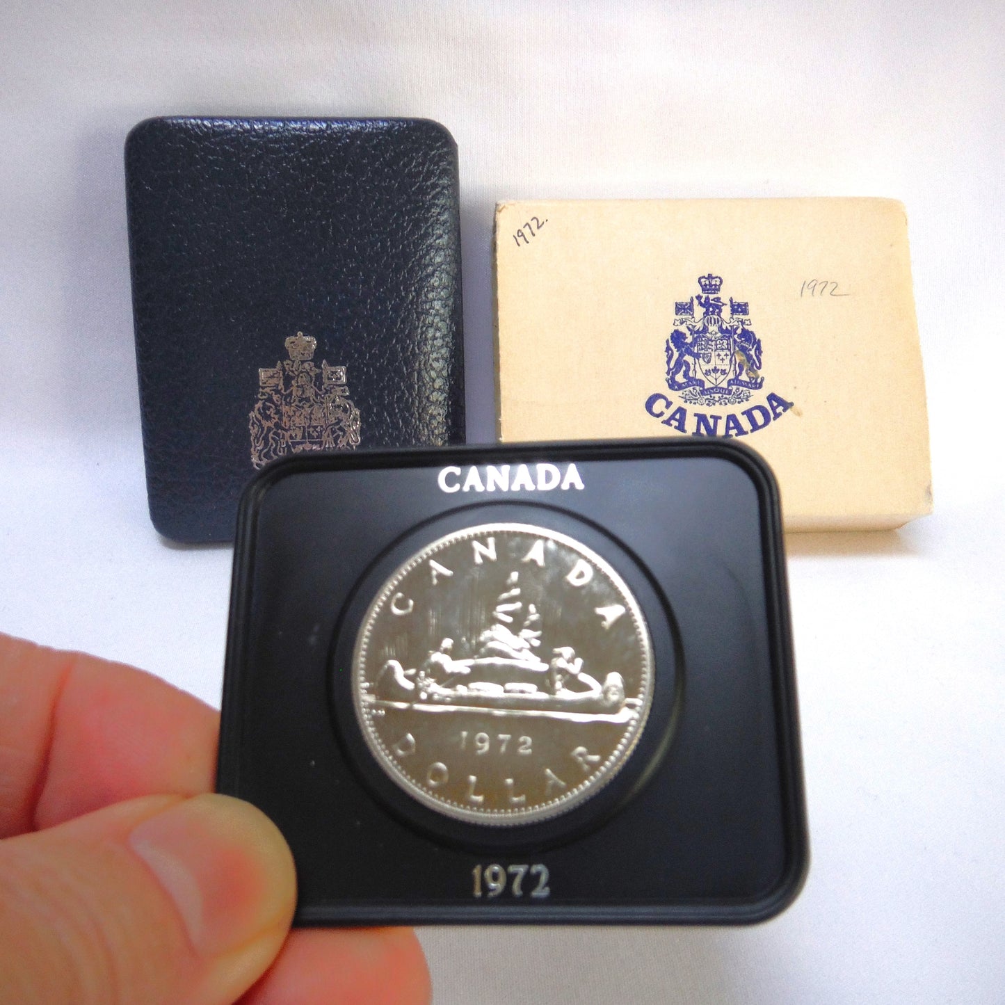 1972 Canadian $1 VOYAGEUR Brilliant Uncirculated Nickel Dollar Coin w/case