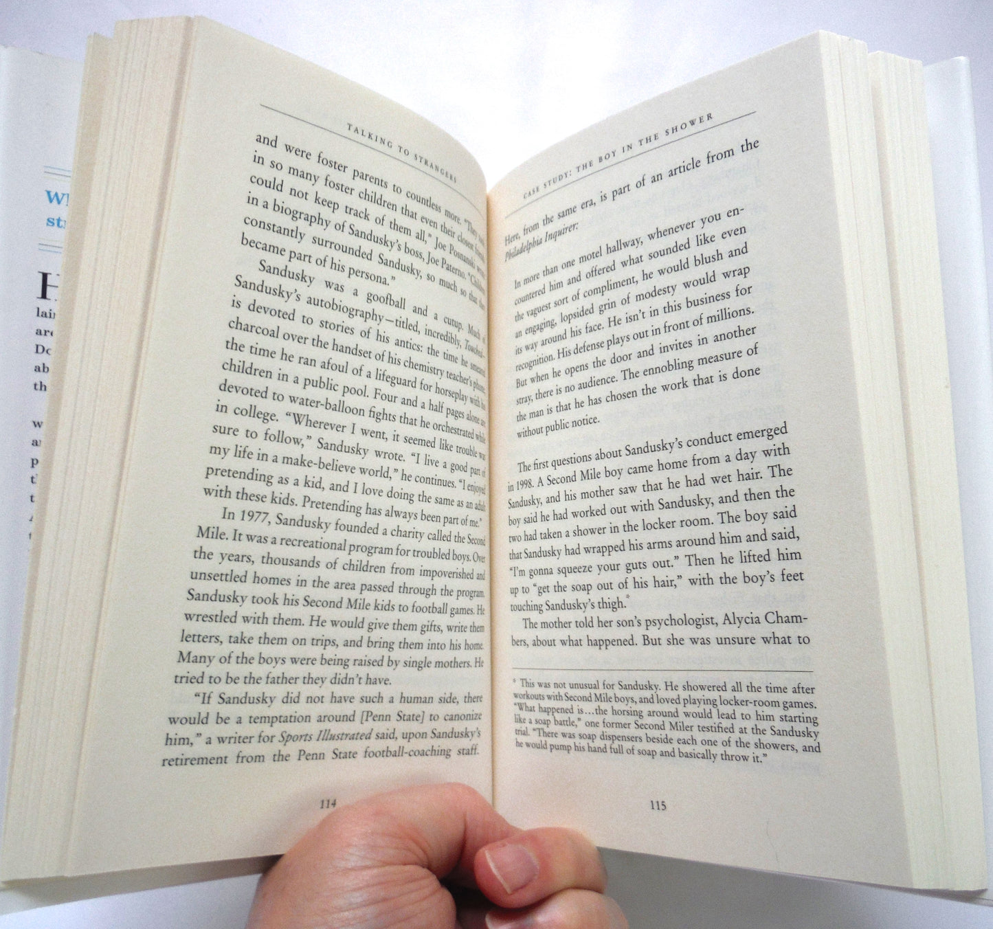 TALKING TO STRANGERS, What We Should Know About The People We Don't Know, by Malcolm Gladwell (2019 1st Ed.)