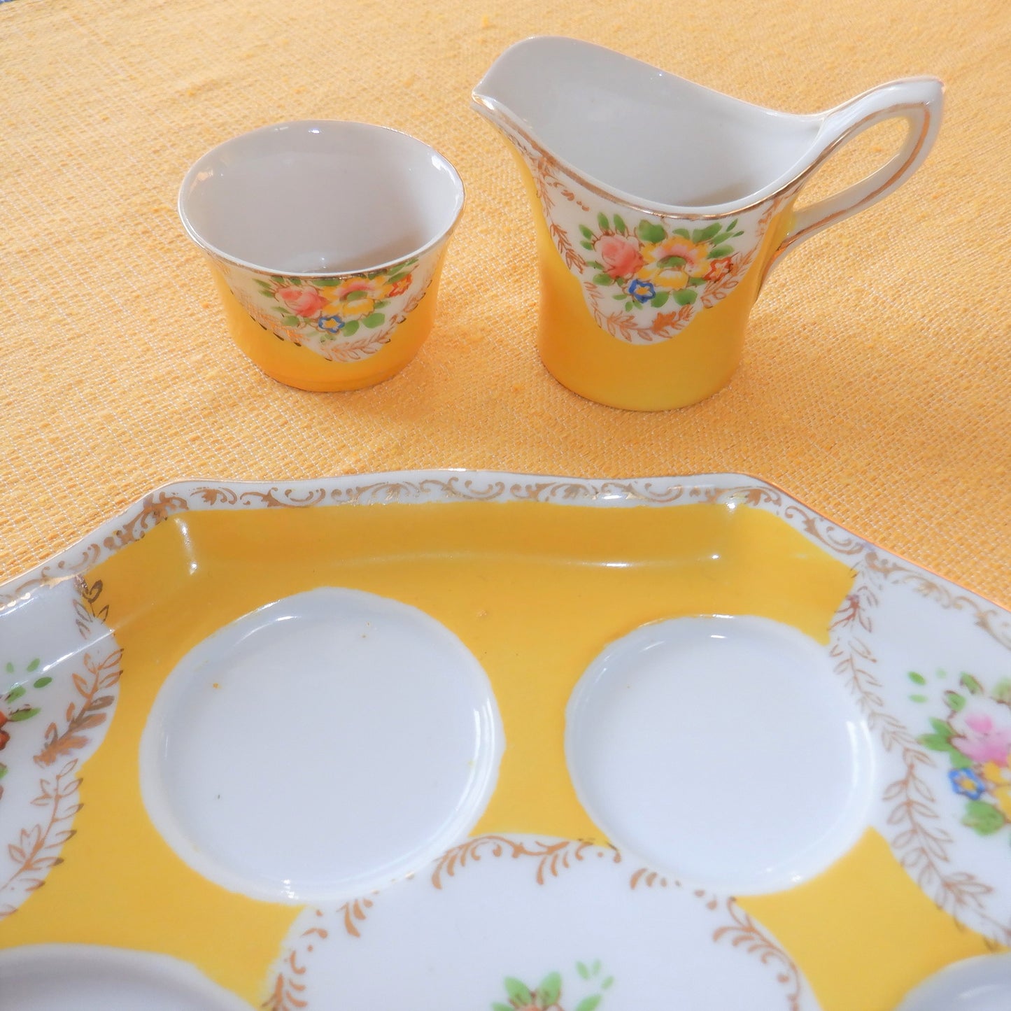 Bachelor Tea & Toast Rack 6-Piece Breakfast Set, in RARE Sunshine Yellow, Made in Japan (Mid-Century)