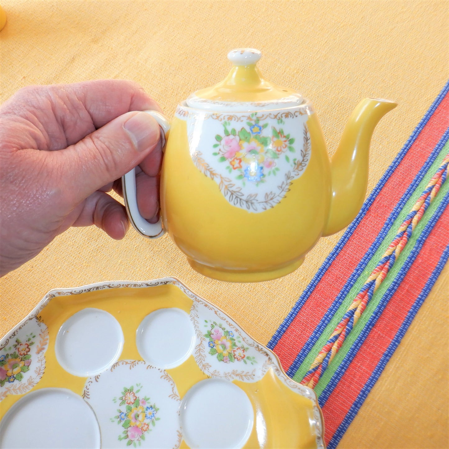 Bachelor Tea & Toast Rack 6-Piece Breakfast Set, in RARE Sunshine Yellow, Made in Japan (Mid-Century)
