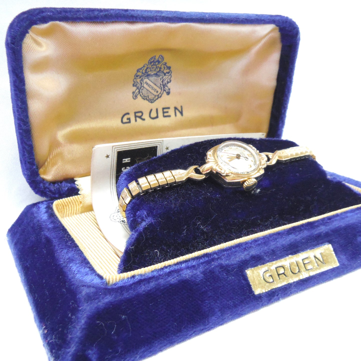 GRUEN Veri-Thin Ladies Gold Wrist Watch, in Original Night Blue Velvet Box with warranty paper, 1940’s