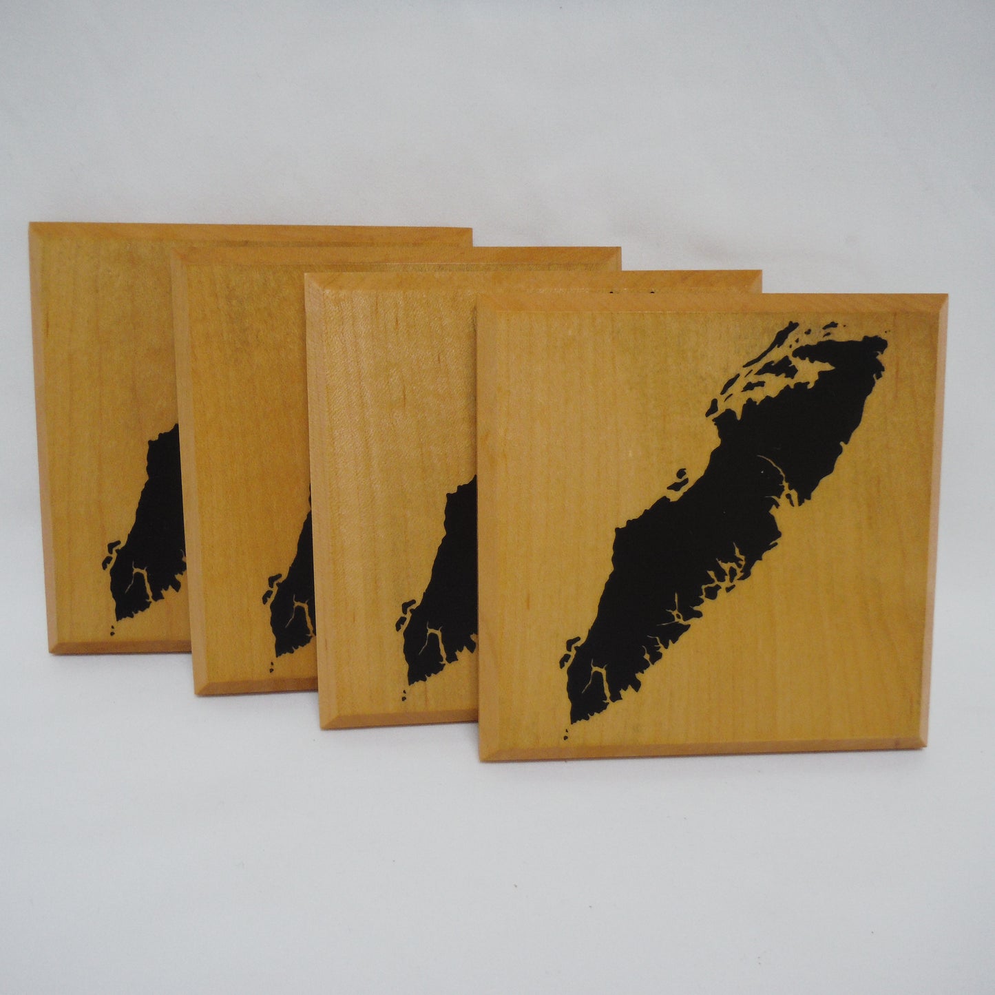 SOLID WOOD SQUARE COASTERS Set of 4 Brand New! Black Map of Vancouver Island, British Columbia