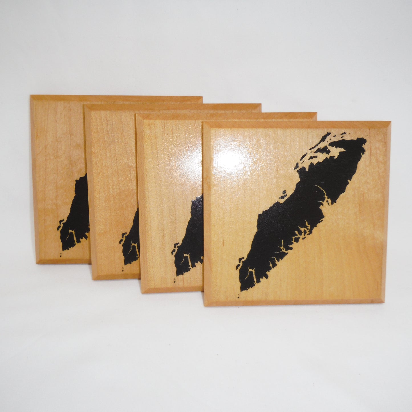 SOLID WOOD SQUARE COASTERS Set of 4 Brand New! Black Map of Vancouver Island, British Columbia
