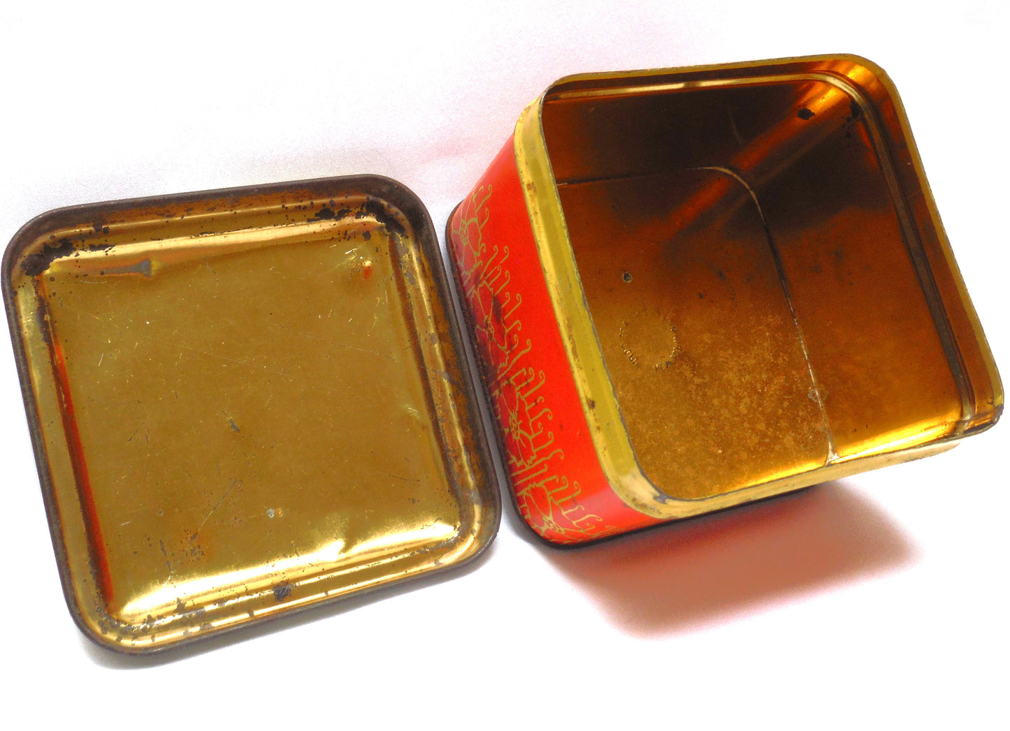 AUTHENTIC ANTIQUE ART DECO TIN CONTAINER: HARRIET NEW Dusting Powder, by Page Perfumer of New York, 1930's