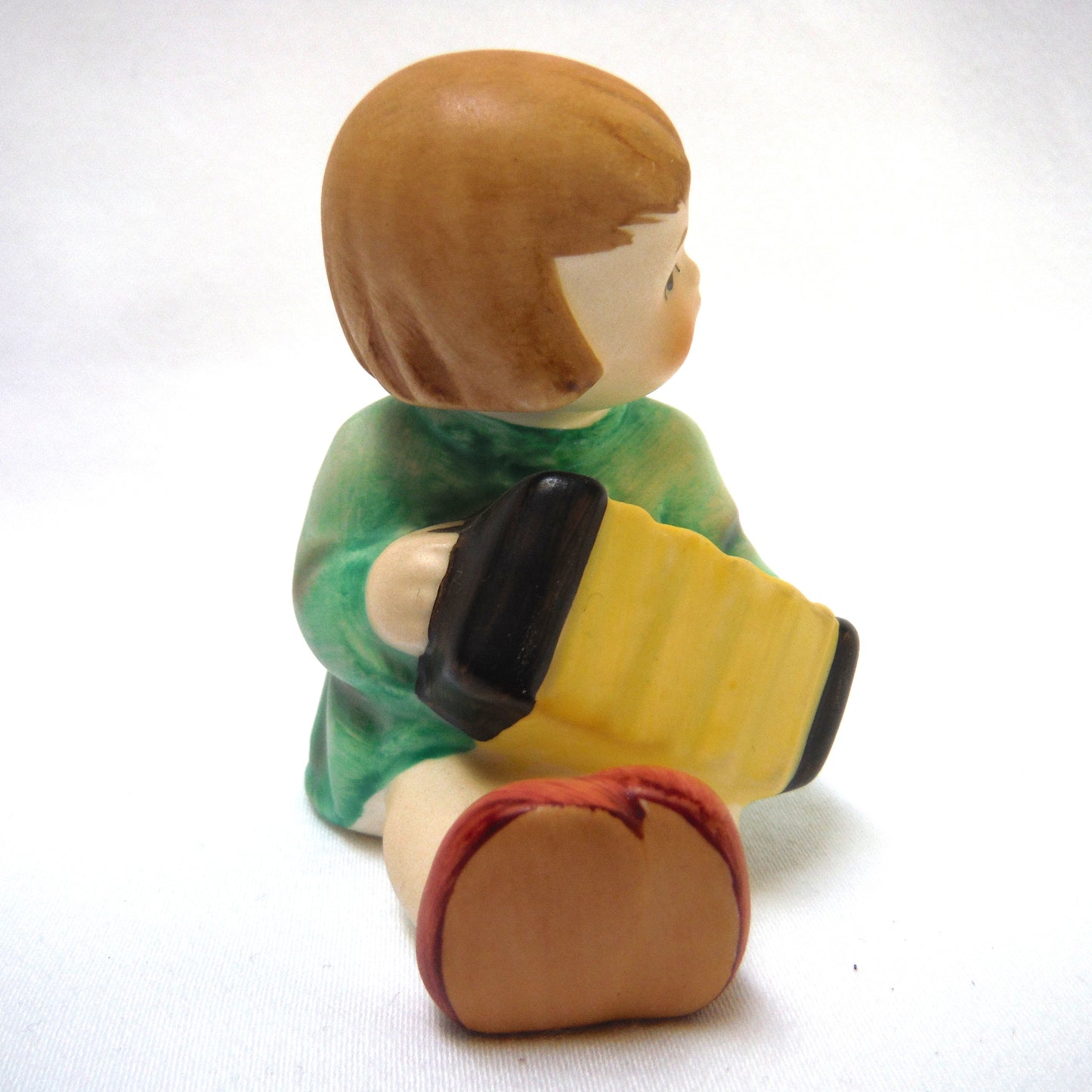 1967 GOEBEL ANGEL STATUE, SITTING and PLAYING THE ACCORDIAN #238B