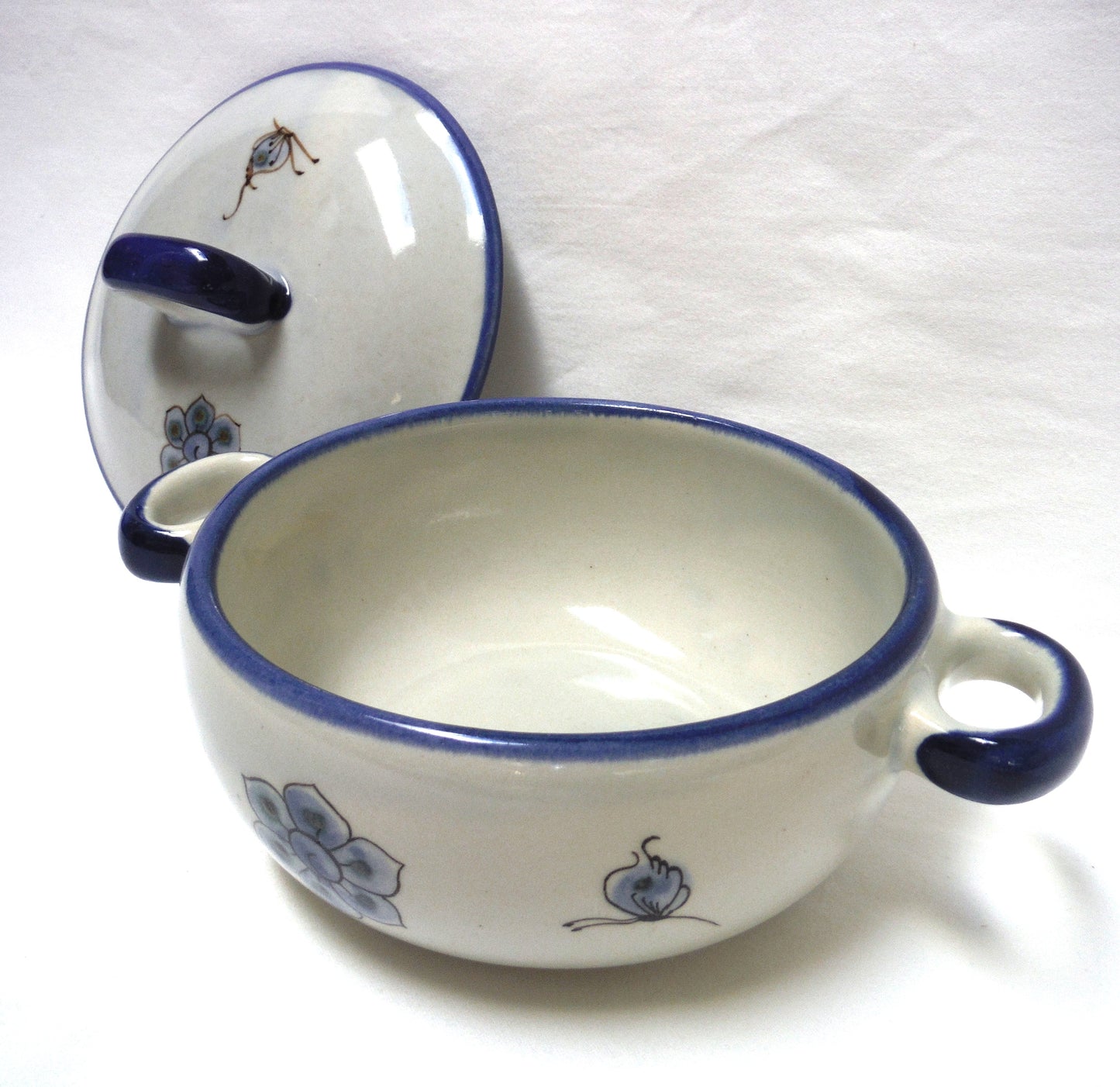 Tonala Mexican Blue & Grey Hand Painted Folk Art Pottery: COVERED CASSEROLE LIDDED BOWL