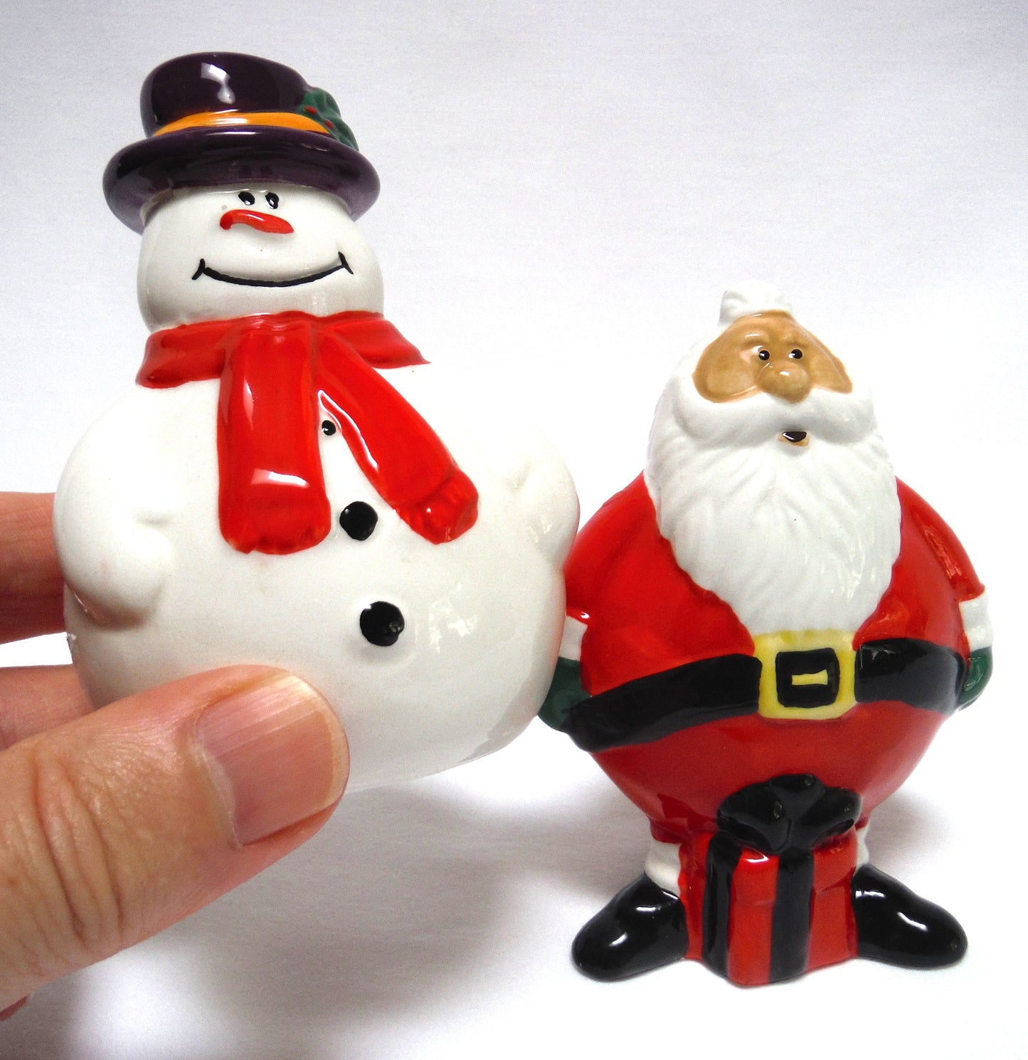Contemporary Pair of Salt & Pepper Christmas Shakers: SANTA AND HIS FRIEND FROSTY THE SNOWMAN!