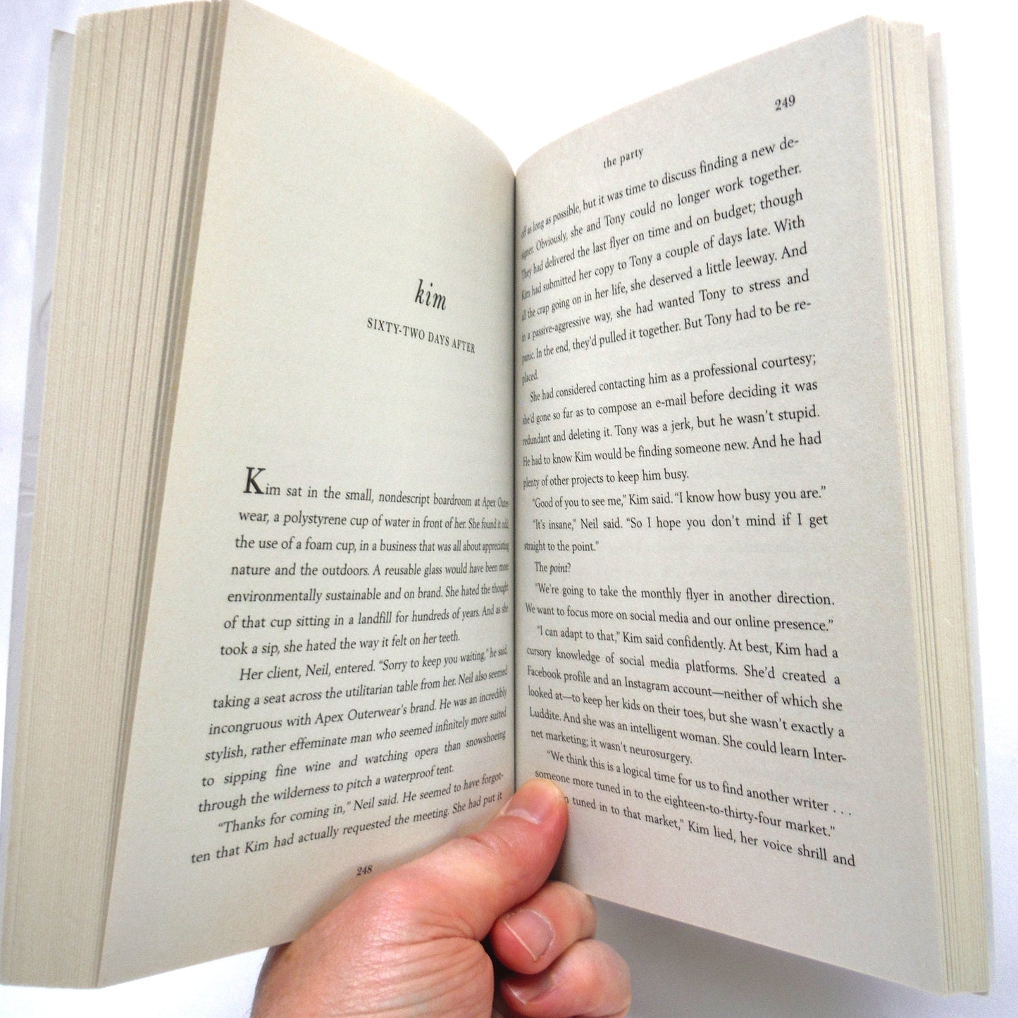 THE PARTY, One Invitation, A Lifetime of Regrets, A Novel by Robyn Harding (1st Ed. SIGNED)