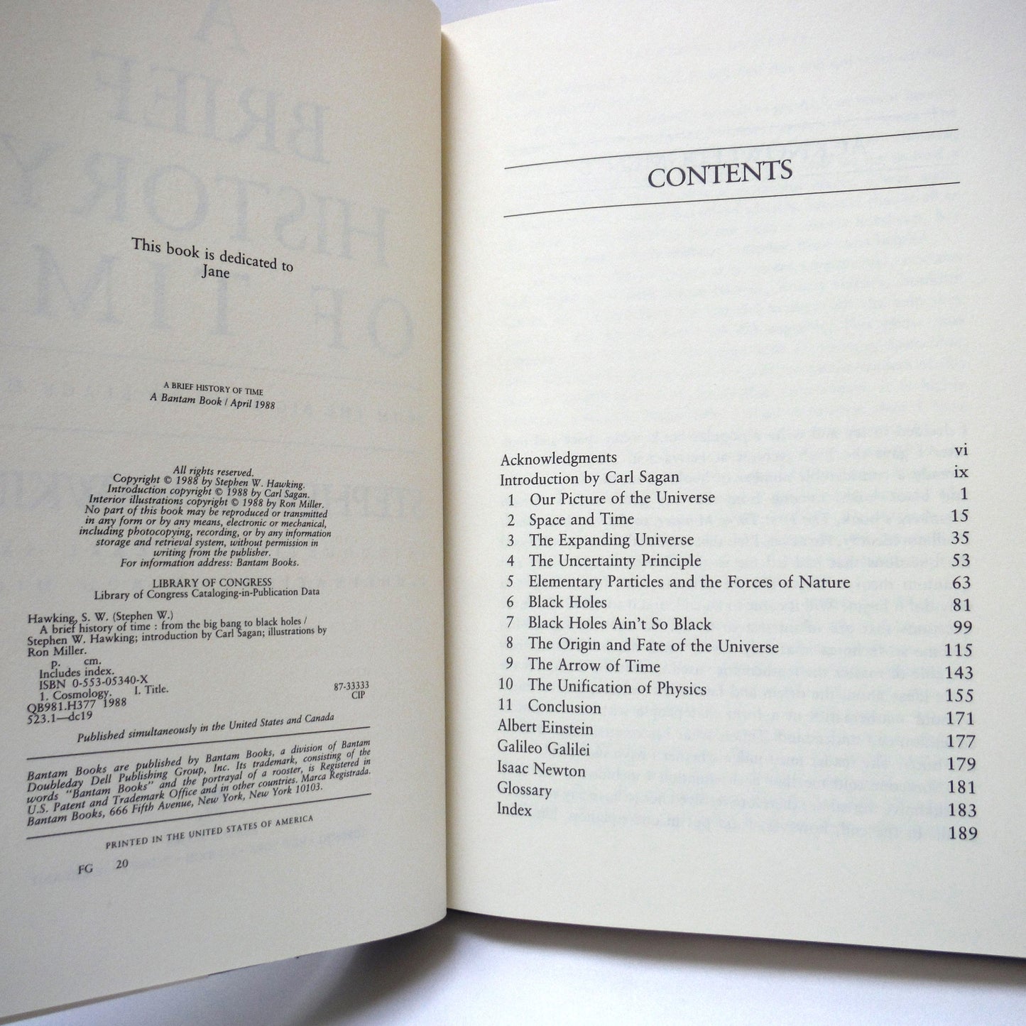 A BRIEF HISTORY OF TIME, From the Big Bang to Black Holes, by Stephen W. Hawking (1988 1st Ed.)