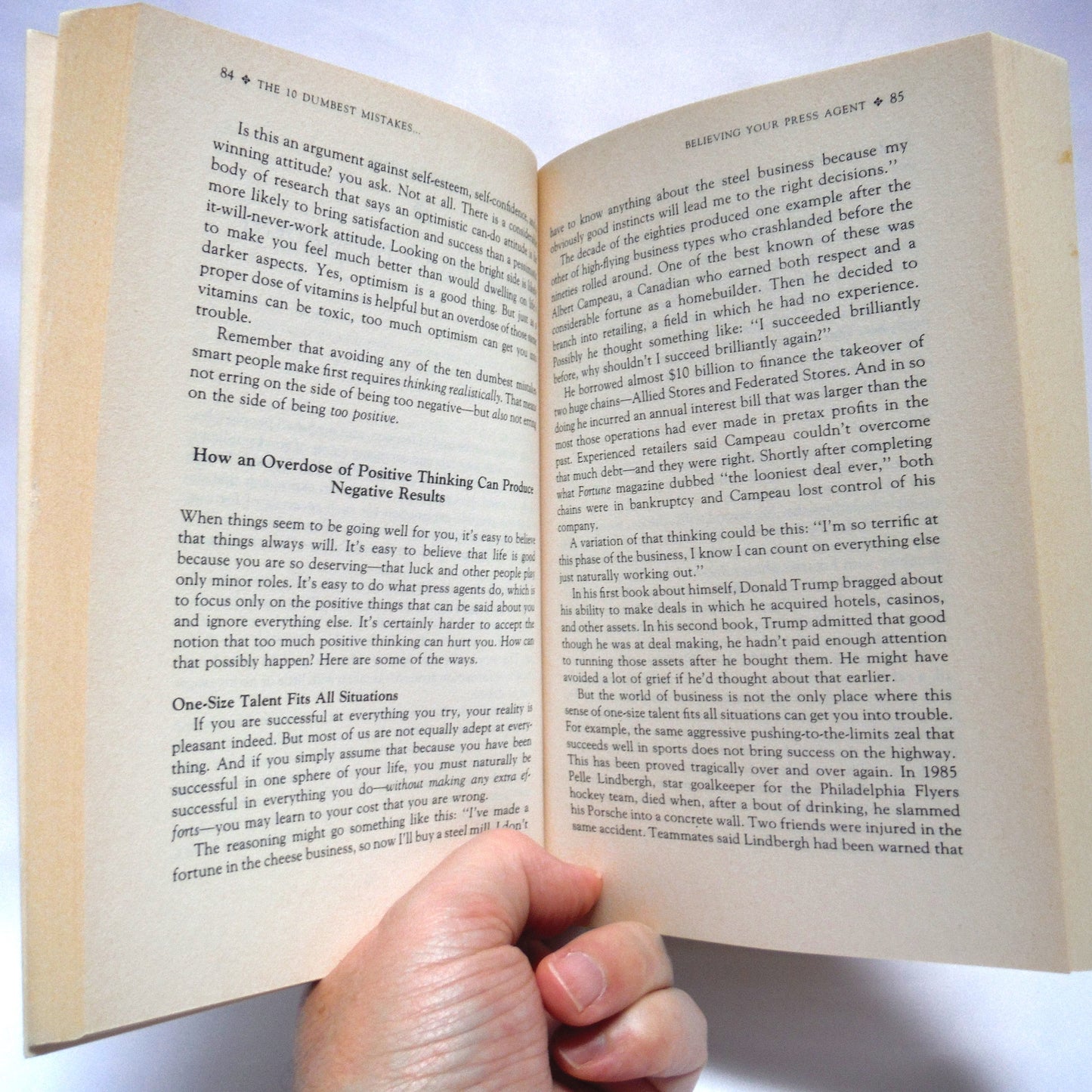 THE 10 DUMBEST MISTAKES SMART PEOPLE MAKE AND HOW TO AVOID THEM, by Dr. Arthur Freeman & Rose DeWolf (1993 1st Ed.)