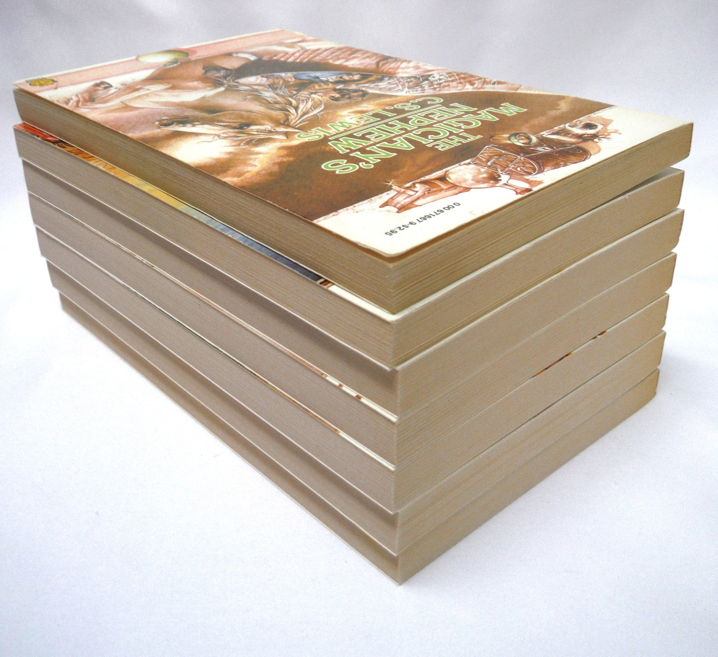 THE COMPLETE CHRONICLES OF NARNIA, The Seven-Volume Slipcase Set by C.S. Lewis, RARE: Fontana Lions 1980 Canadian Edition!