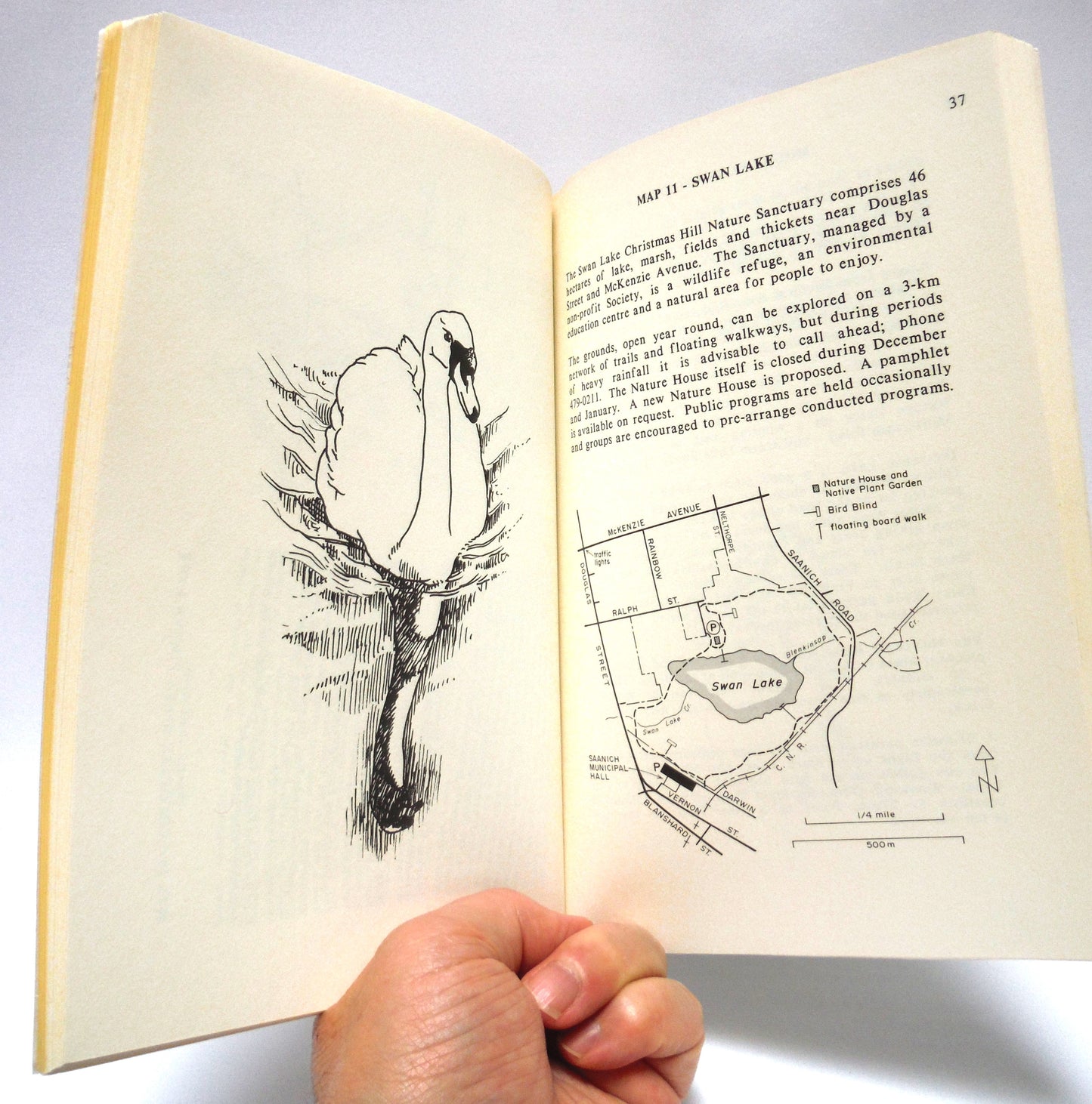 HIKING TRAILS I, Victoria and Vicinity, by The Outdoor Club of Victoria, 1990