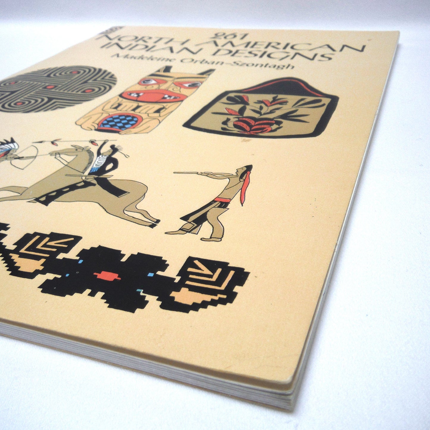 261 NORTH AMERICAN INDIAN DESIGNS, by Madeleine Orban-Szontagh (1993 1st Ed.)
