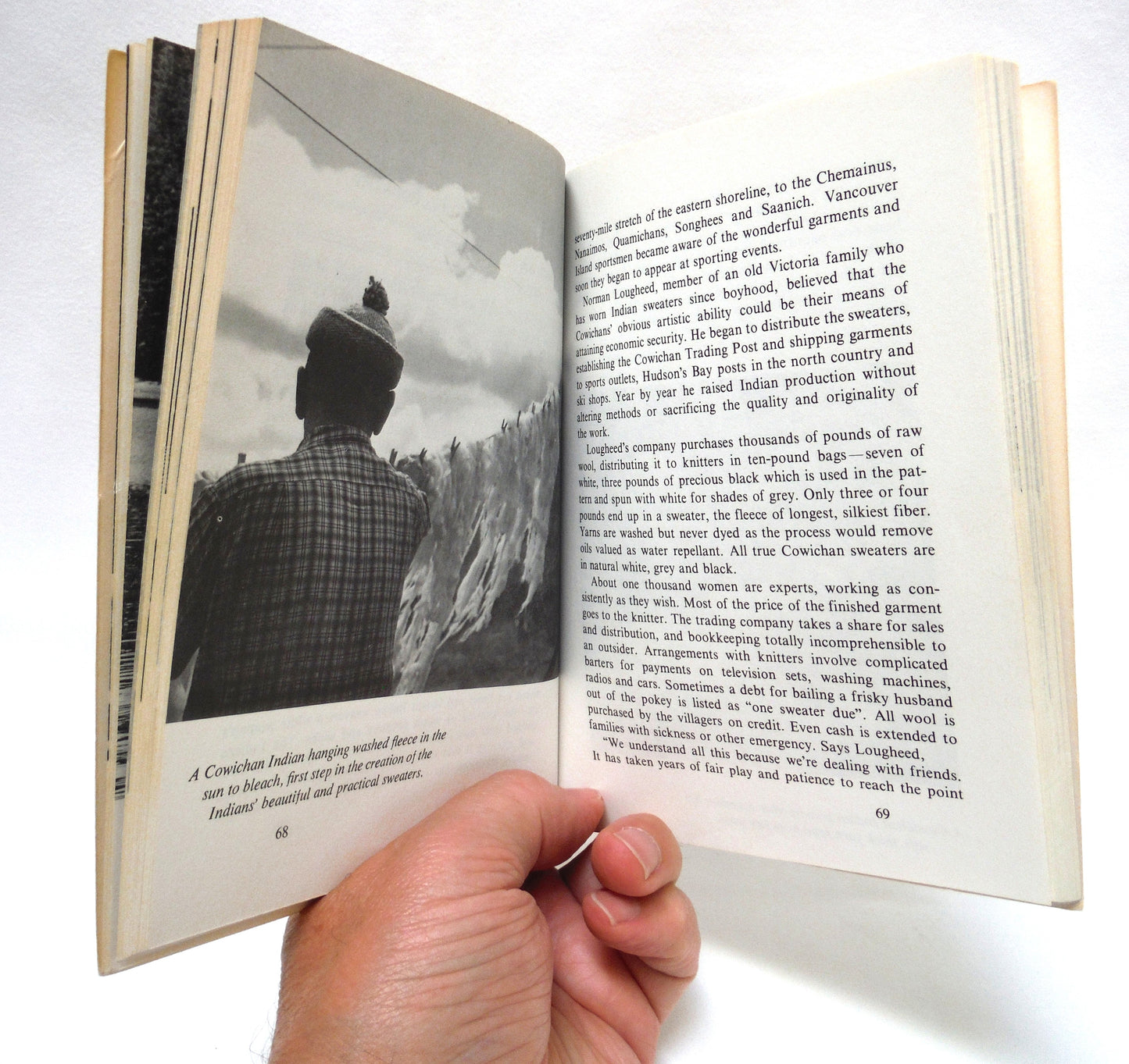 GUIDEBOOK TO VANCOUVER ISLAND, Off the Coast of Southwest British Columbia, by Dolly Connelly (1973 1st Ed.)