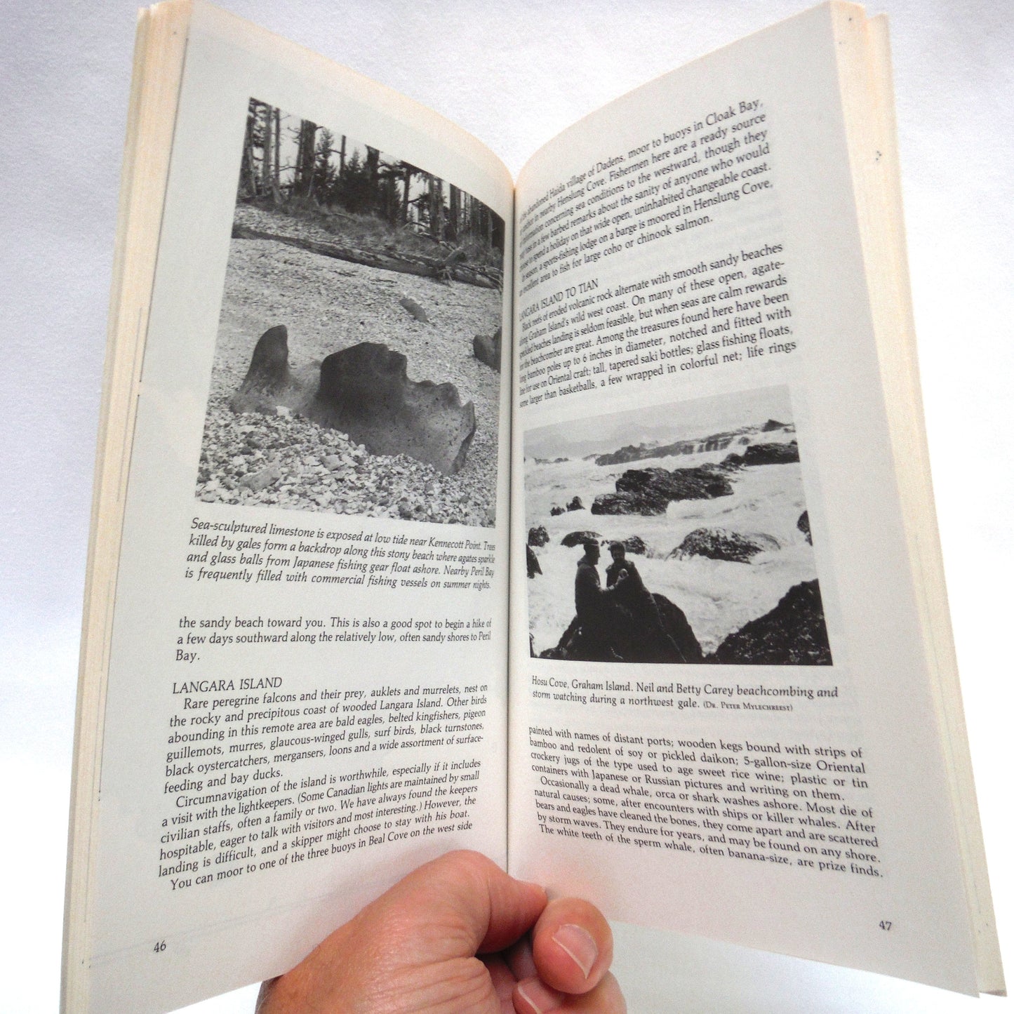 A GUIDE TO THE QUEEN CHARLOTTE ISLANDS, A Milepost Publication Written by Neil G. Carey, 1989