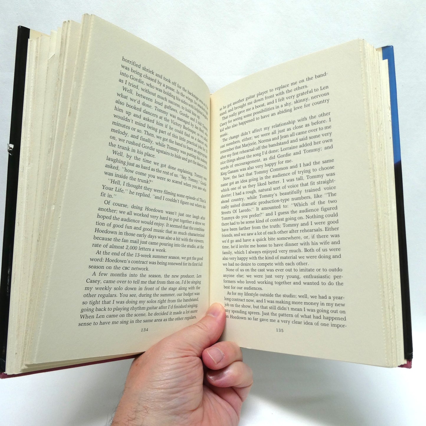 MY STORY, The Original 1985 Autobiography by Tommy Hunter, with Liane Heller (1st Ed. SIGNED)