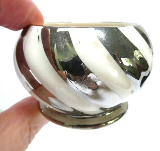 VINTAGE CREAMER and OPEN SUGAR BOWL, by Sadler Lusterware Silver Pearl White Swirl