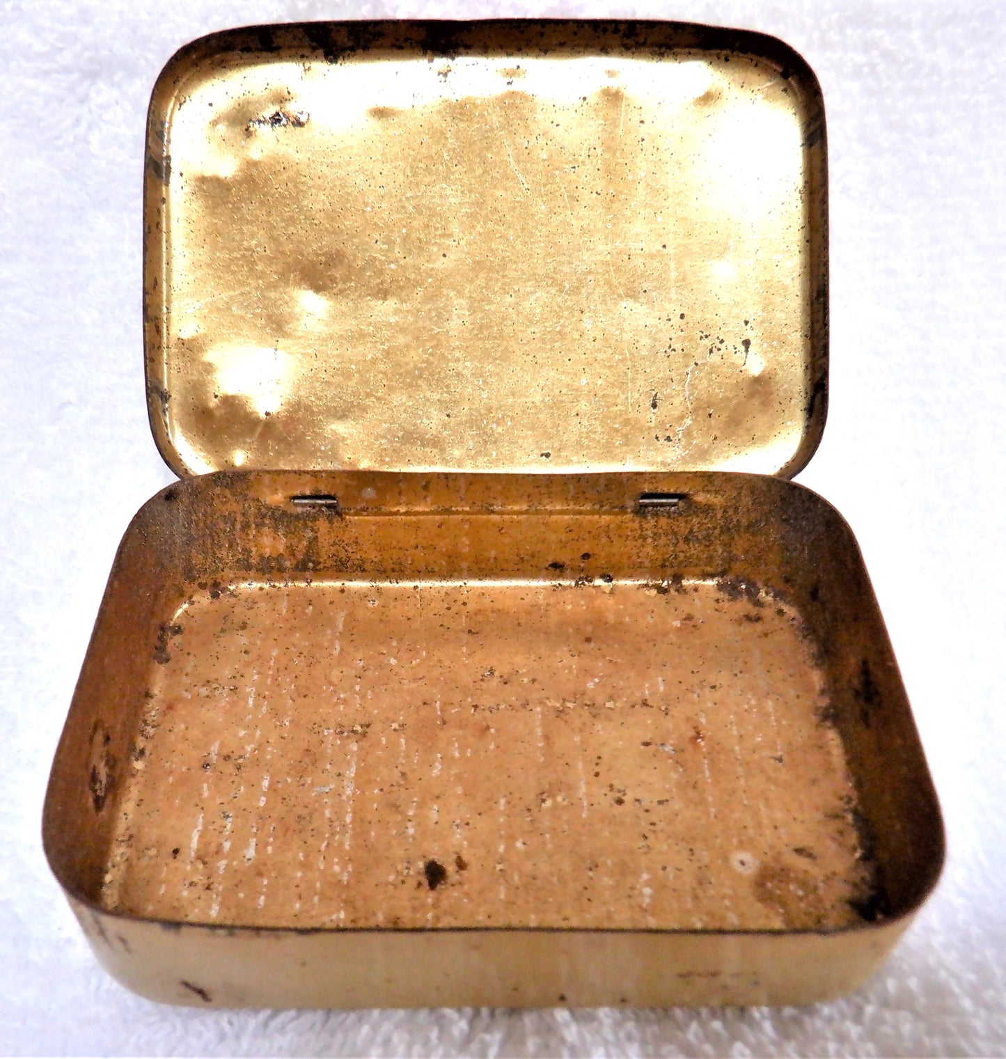 FAMILEX THYMOL THROAT PASTILLES Vintage Tin Pocket Container, by Familex Products Montreal