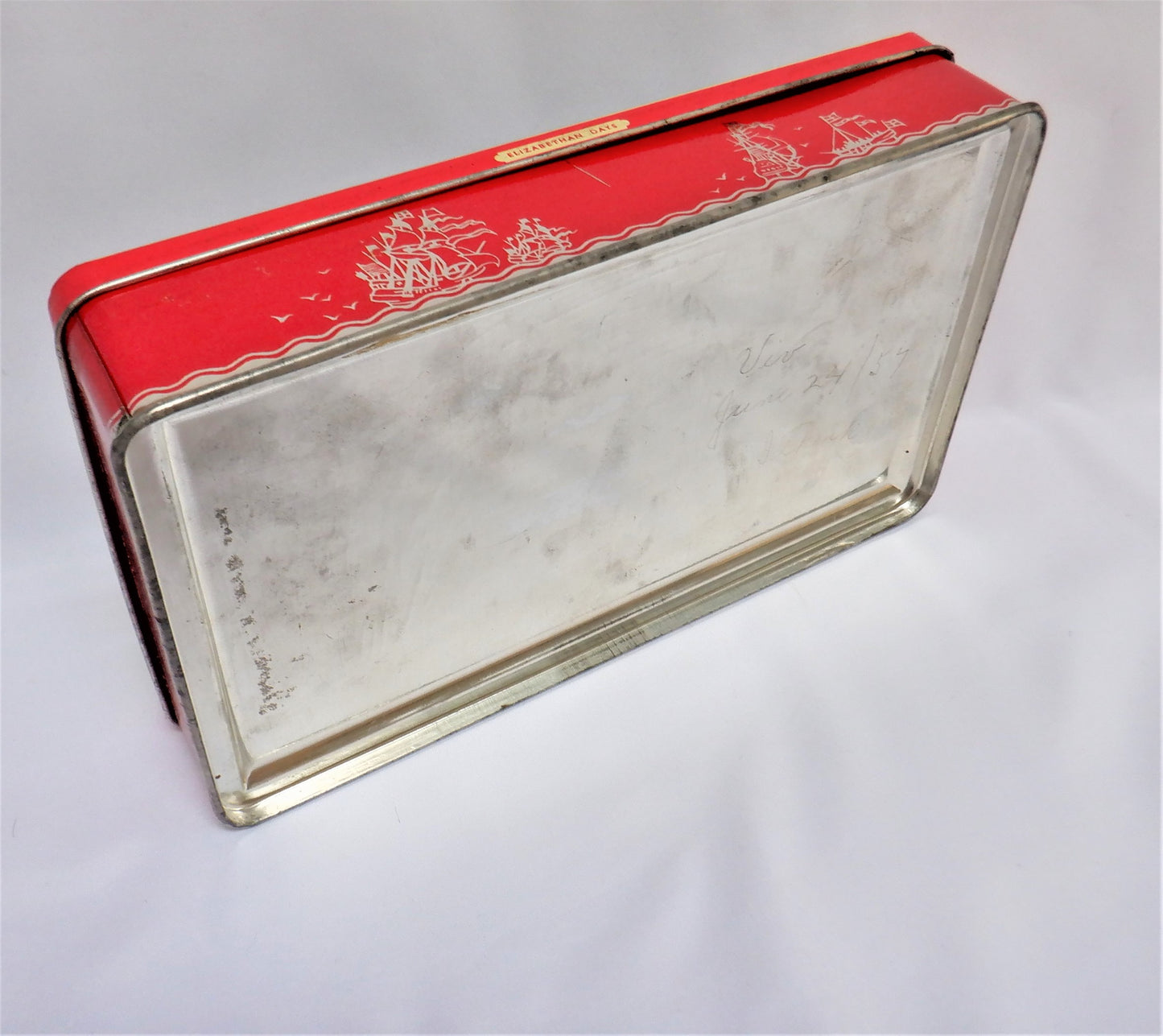 Vintage Tin Container by Blue Bird Toffee: 'ELIZABETHAN DAYS'