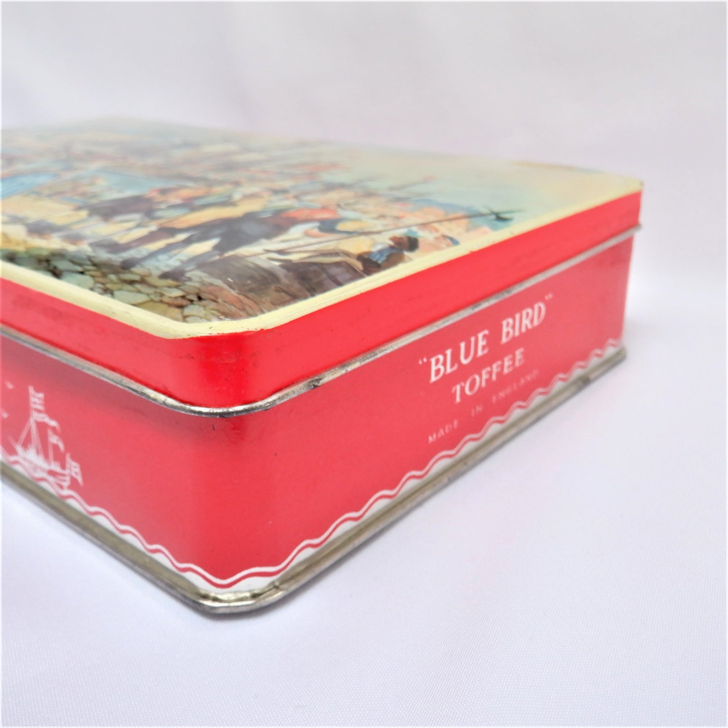 Vintage Tin Container by Blue Bird Toffee: 'ELIZABETHAN DAYS'