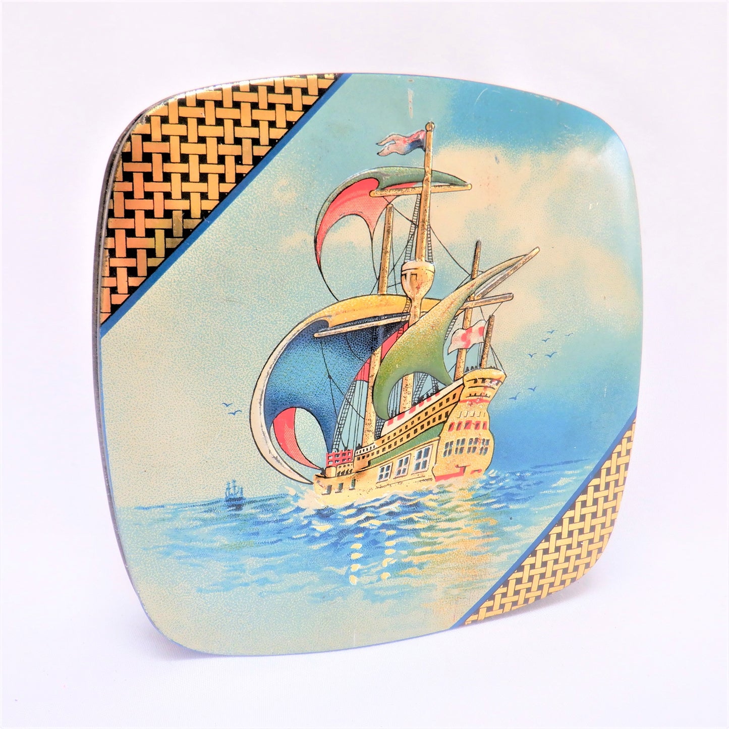 BOY BLUE ASSORTMENT OF TOFFEES, Vintage Tin Container by G.W. Horner Company: 'THE SAILING GALLEON SHIP'