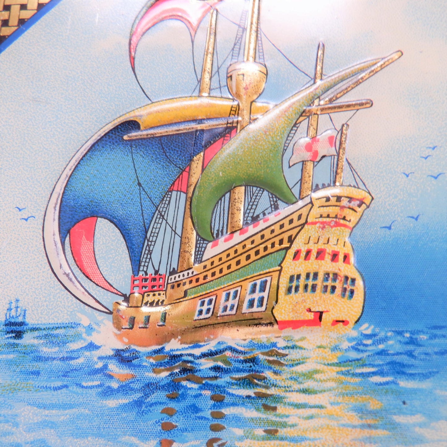 BOY BLUE ASSORTMENT OF TOFFEES, Vintage Tin Container by G.W. Horner Company: 'THE SAILING GALLEON SHIP'