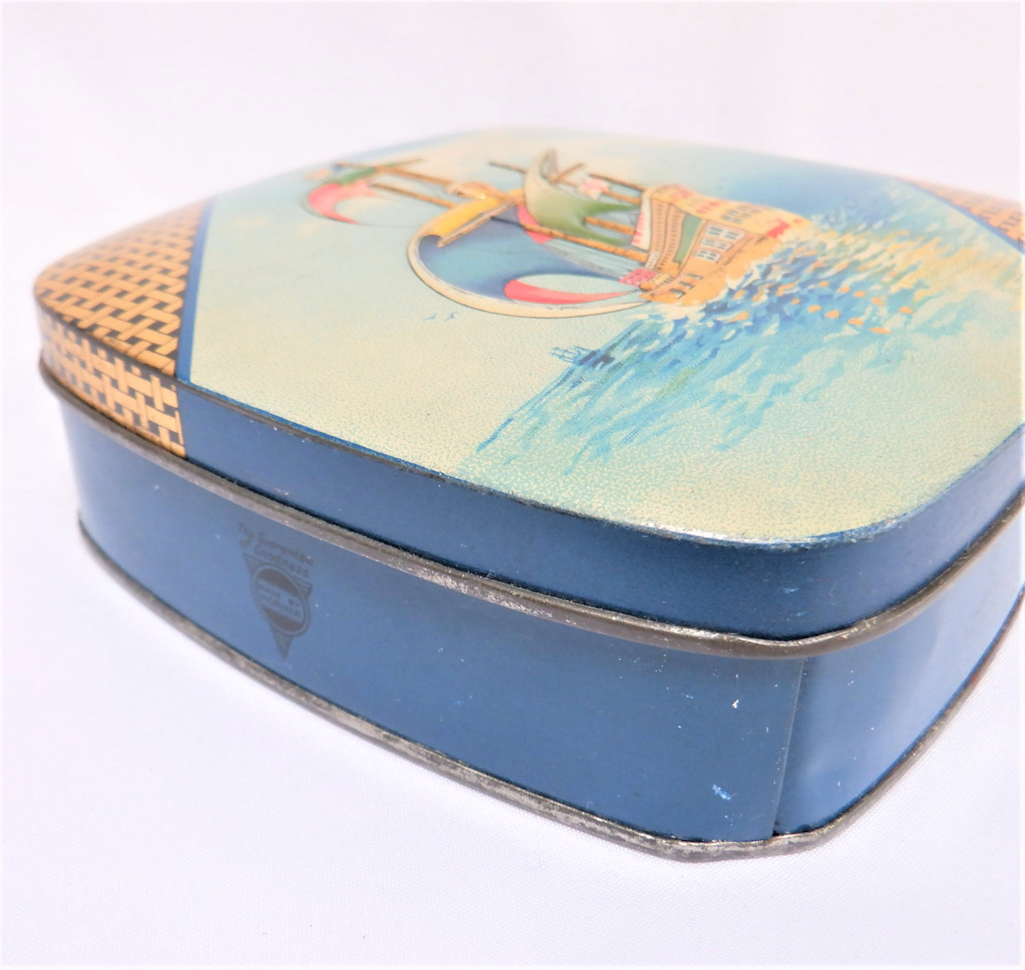 BOY BLUE ASSORTMENT OF TOFFEES, Vintage Tin Container by G.W. Horner Company: 'THE SAILING GALLEON SHIP'