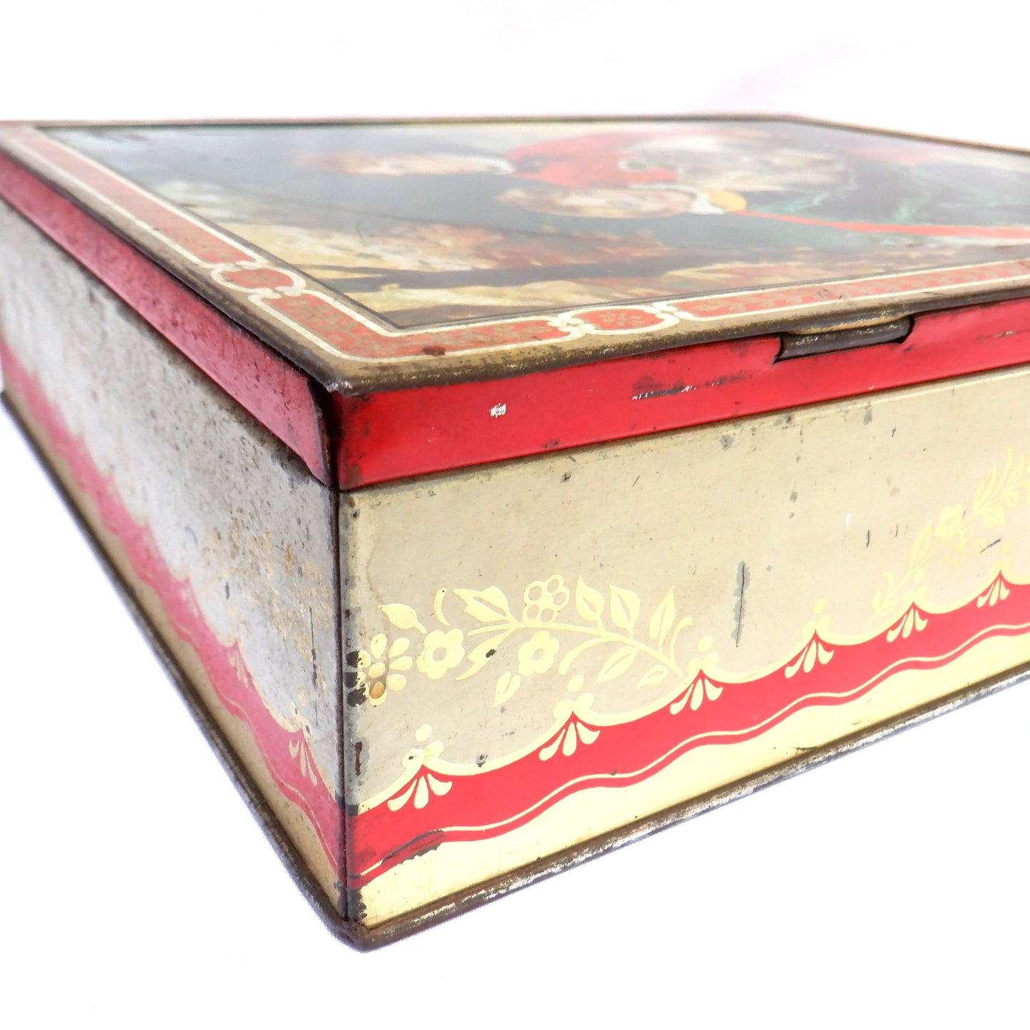 PEAK FREAN BISCUIT COMPANY ANTIQUE TIN: 'THE SONS OF W.H. PATTISSON' by Sir Thomas Lawrence
