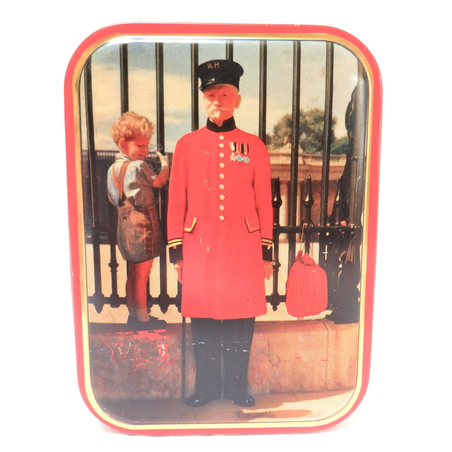Vintage Tin by EDWARD SHARP & SONS LTD - 'The Old London Beefeater Gets A Visitor!'