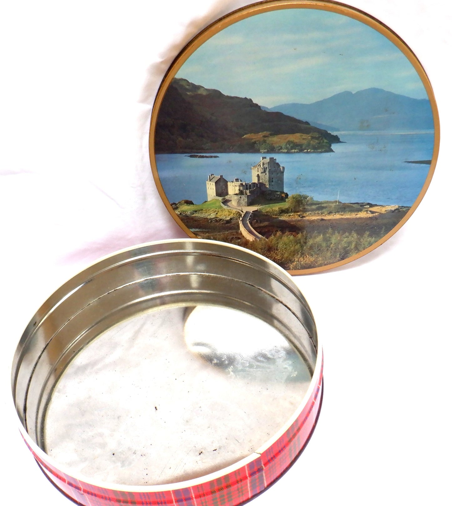 Vintage Large Round Cookie Tin Container: 'SCOTTISH HIGHLANDS AND CASTLE'