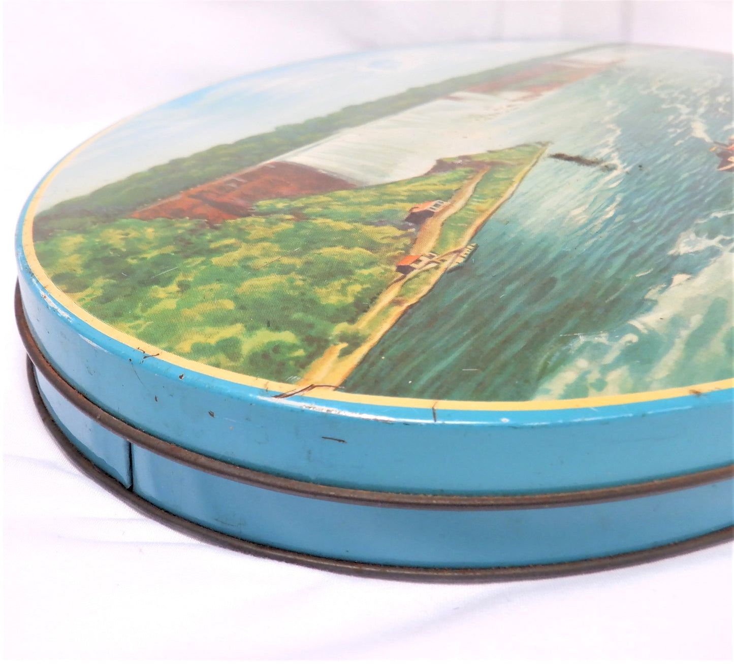 Antique Oval Tin by George Horner Company of England: 'NIAGARA FALLS'