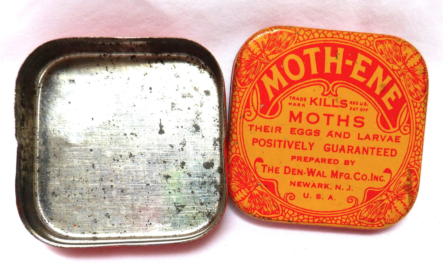 Vintage Tin Container by The Den-Wal Mfg. Company of Newwark, NJ: 'MOTH-ENE MOTH CRYSTALS'
