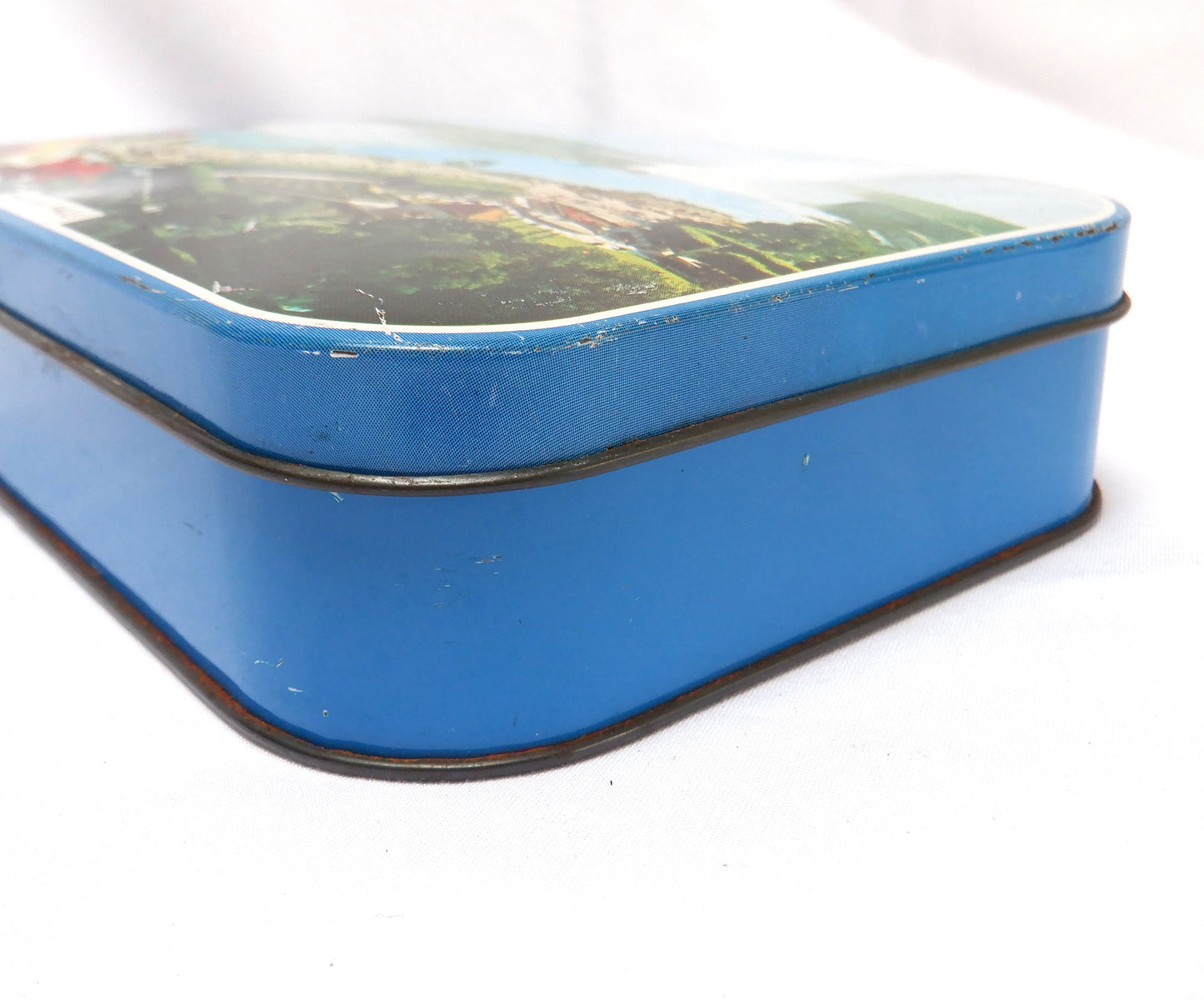 VINTAGE 60's TIN CONTAINER: 'NIAGARA FALLS, CANADA'
