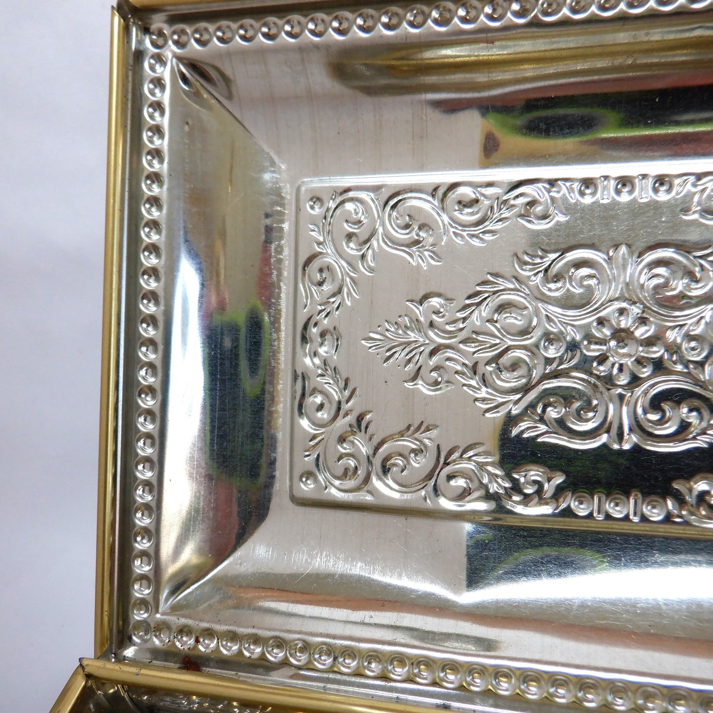 Vintage Ornate Green Marble-Finish Tin, by The BLUE BIRD CONFECTIONERY COMPANY OF ENGLAND