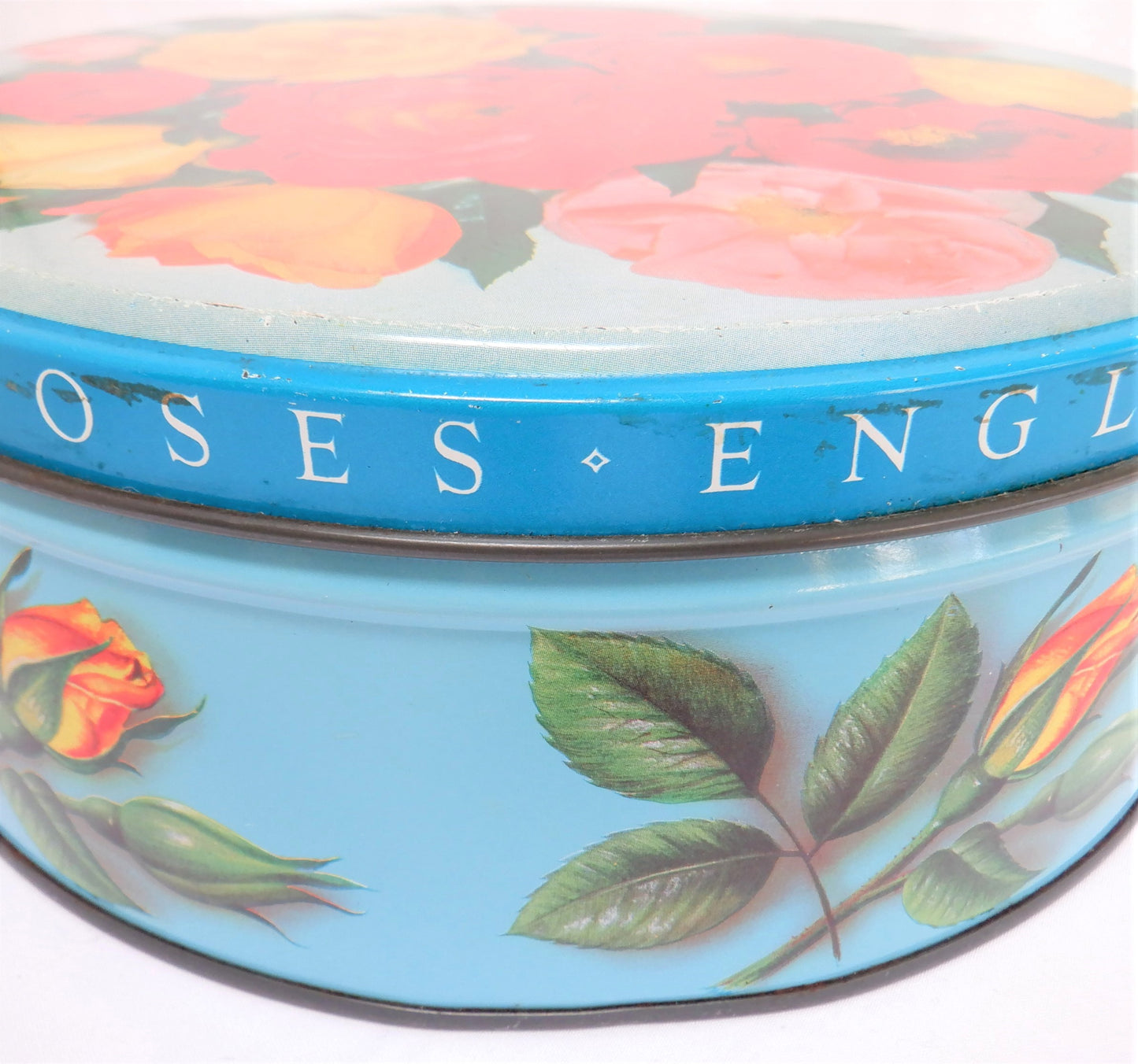 Famous Vintage Tin Cookie Container by CARR OF CARLISLE Limited of England: 'ENGLISH ROSES'
