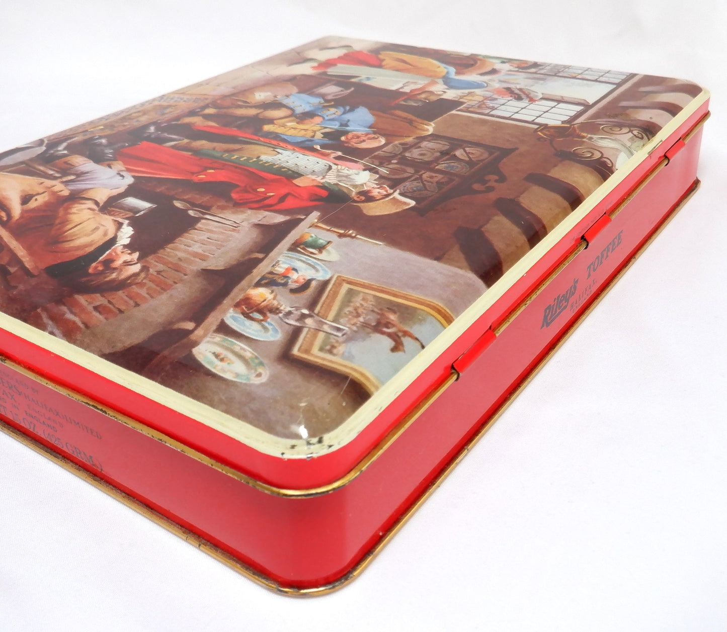 Vintage Toffee Tin Container by RILEY'S BROTHERS of Halifax, England: 'Ye Olde Inn & Carriage Pub'