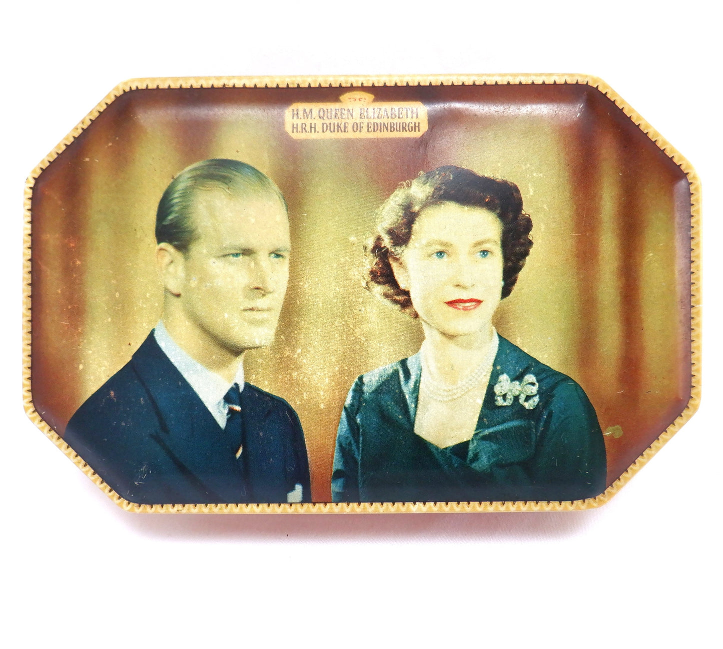 Vintage 1953 Queen Elizabeth II Coronation Tin, by The DAINTEE Confectionery Company of Blackpool, England