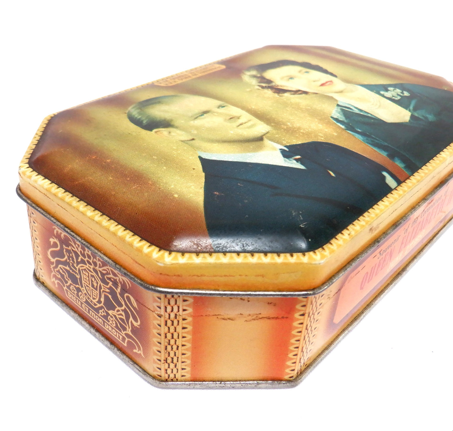 Vintage 1953 Queen Elizabeth II Coronation Tin, by The DAINTEE Confectionery Company of Blackpool, England