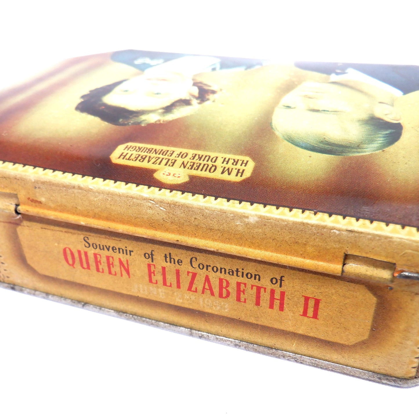 Vintage 1953 Queen Elizabeth II Coronation Tin, by The DAINTEE Confectionery Company of Blackpool, England