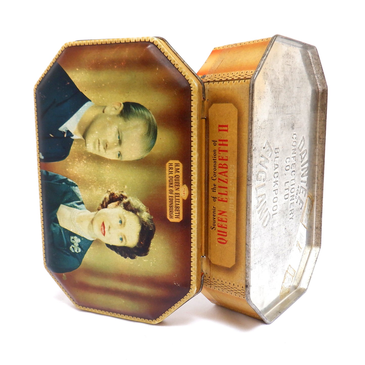 Vintage 1953 Queen Elizabeth II Coronation Tin, by The DAINTEE Confectionery Company of Blackpool, England