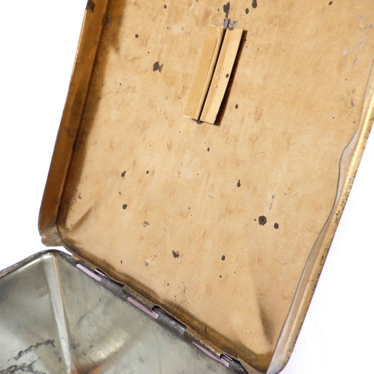 GREAT WEST CUT PLUG, Antique Latched Tin Container by The Empire Tobacco Company of CANADA, 1915