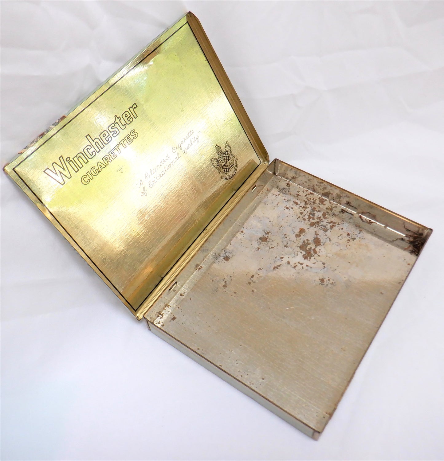 VINTAGE FLAT FIFTY Tobacco Tin Container: 'WINCHESTER CIGARETTES' Made in CANADA