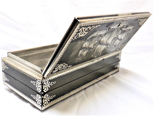 "THREE TALL SHIPS" Rare Hinged-Lid Strong Box Vintage Tin Container