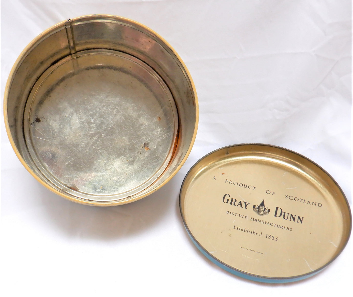 Vintage Scottish Tin by Gray Dunn of Edinburgh: 'THE QUEEN'S SCOTTISH ARCHERS'