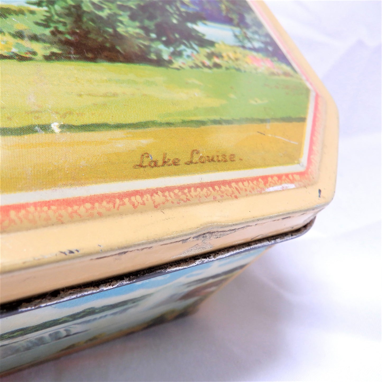 Vintage Tin Container of 'LAKE LOUISE, ALBERTA' by Gray Dunn Biscuits of London