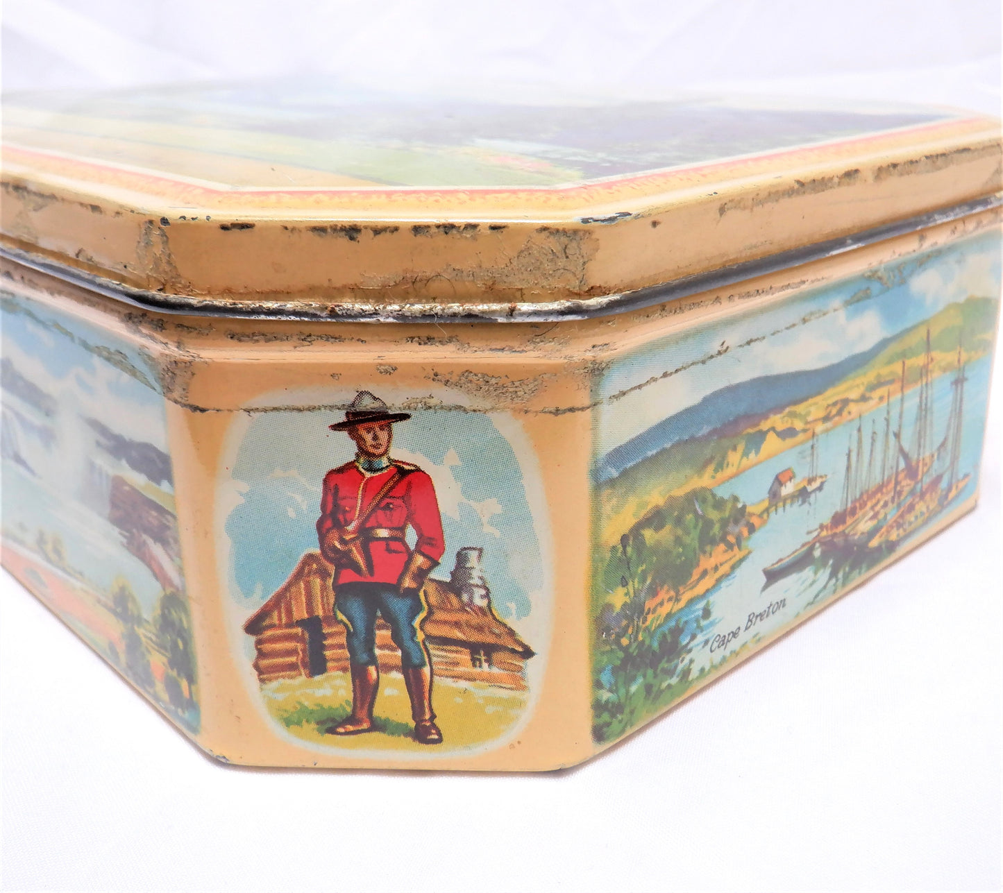 Vintage Tin Container of 'LAKE LOUISE, ALBERTA' by Gray Dunn Biscuits of London